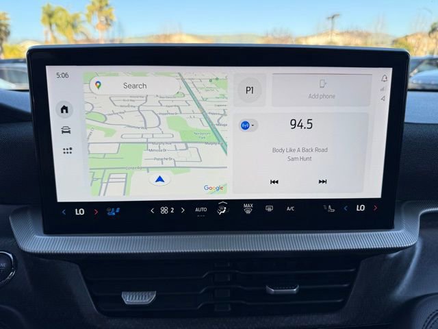 Certified 2025 Ford Explorer Platinum w/ LUX Leather Package image 29