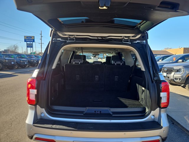 Certified 2024 Ford Expedition Max XLT image 10