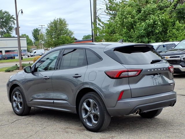 Certified 2024 Ford Escape ST-Line w/ Tech Pack #1 AWD/4WD image 2