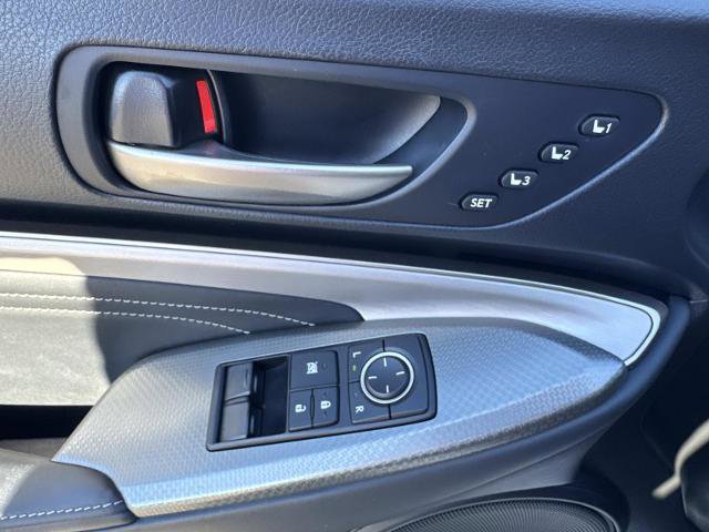 Used 2017 Lexus RC 200t F Sport image 17