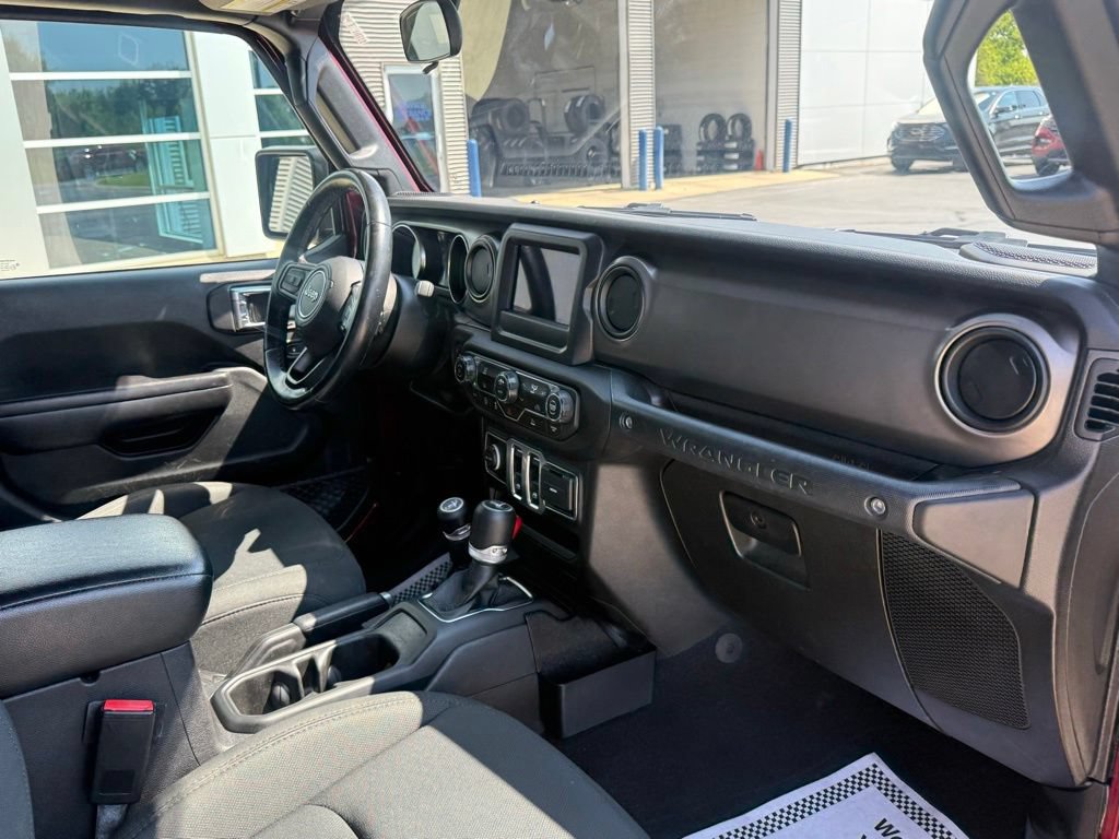 Used 2021 Jeep Wrangler Sport AWD/4WD image 15