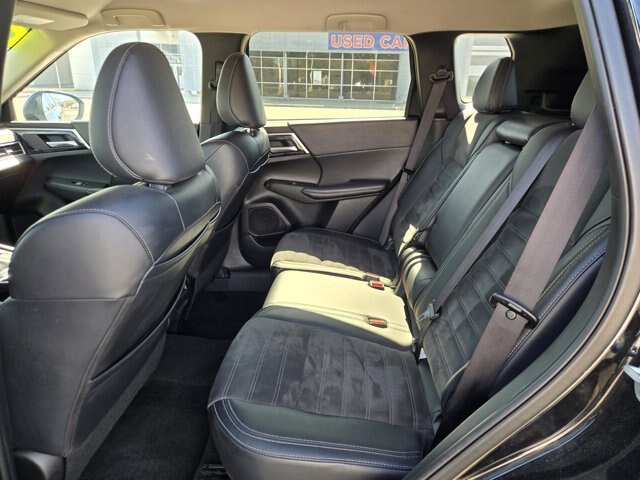 Used 2024 Mitsubishi Outlander SE AWD/4WD image 10