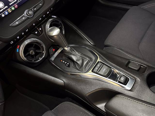 Used 2022 Chevrolet Camaro LT RWD image 27