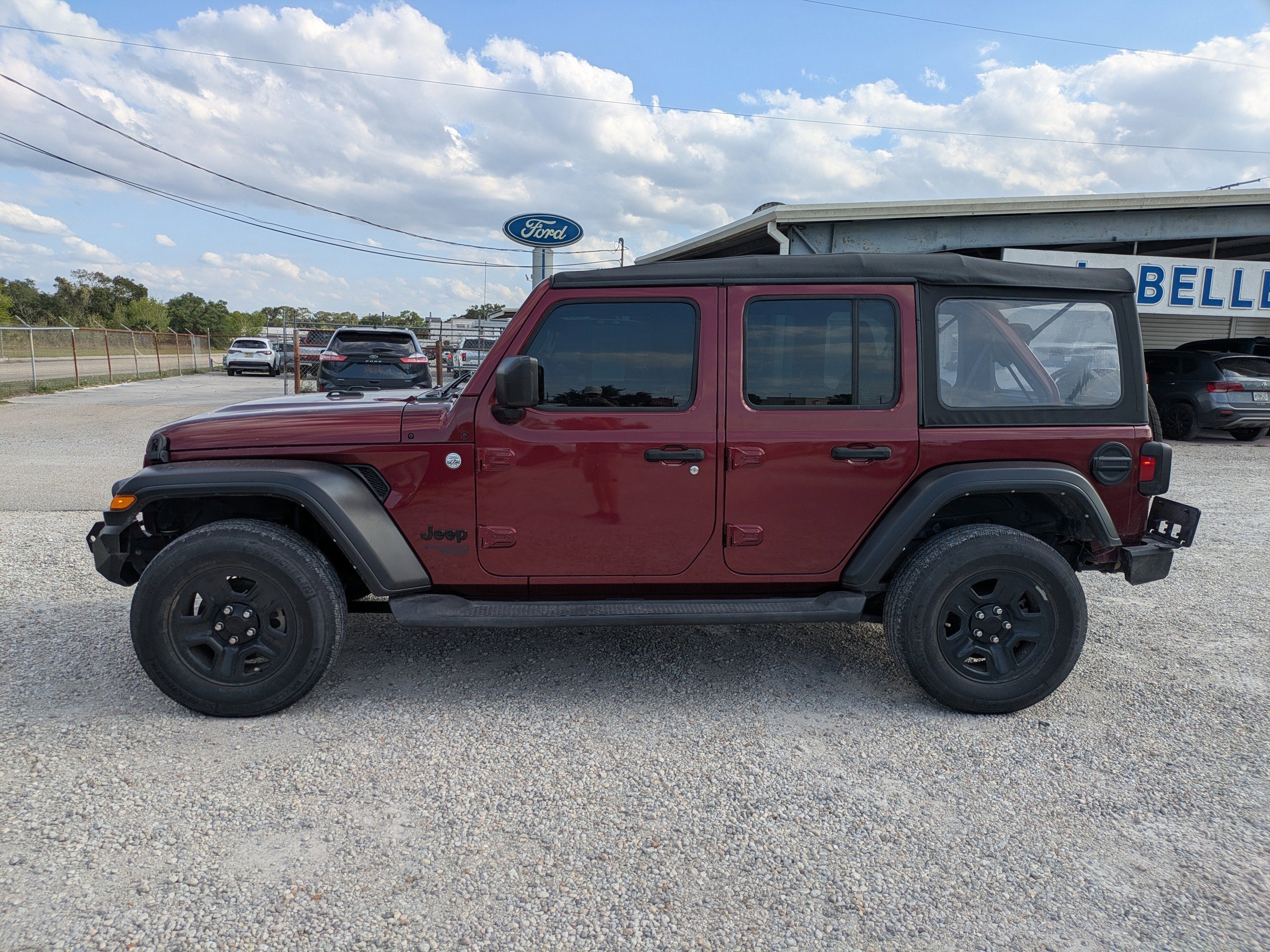 Used 2021 Jeep Wrangler Unlimited Sport AWD/4WD image 2