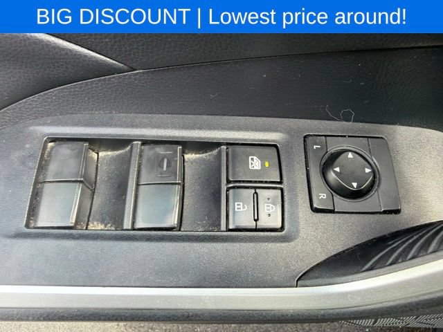 Used 2019 Toyota RAV4 XLE w/ Carpet Mat Package AWD/4WD image 23