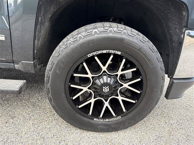 Used 2018 Chevrolet Silverado 1500 LTZ w/ Sport Package AWD/4WD image 16