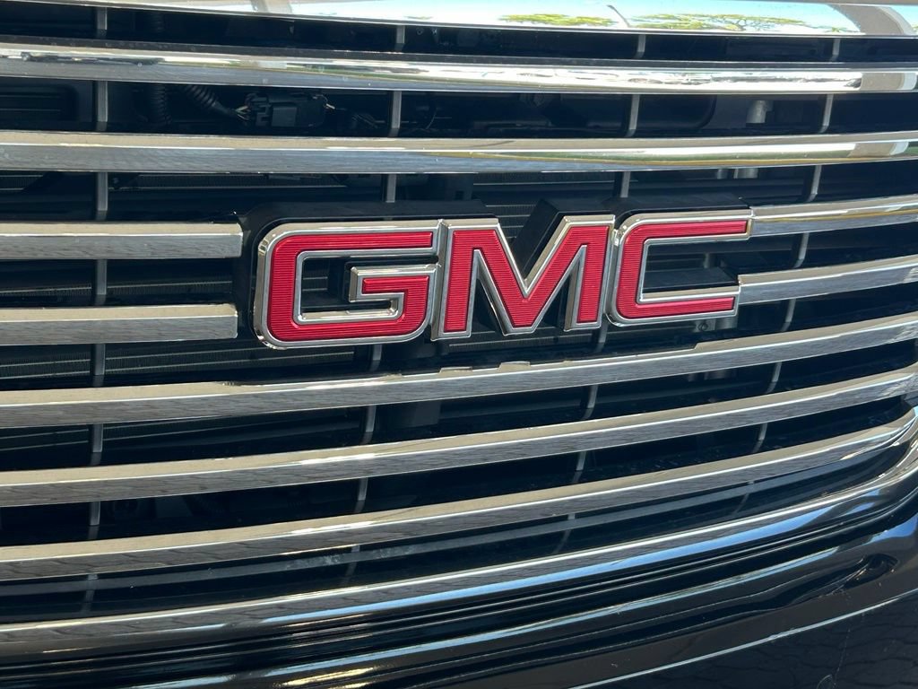 Used 2017 GMC Yukon XL SLT w/ Premium Edition AWD/4WD image 21