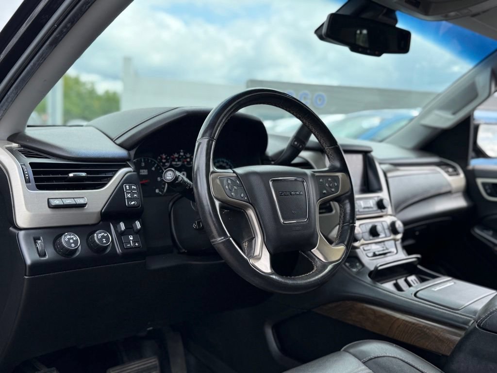 Used 2018 GMC Yukon Denali w/ Denali Ultimate Package AWD/4WD image 13