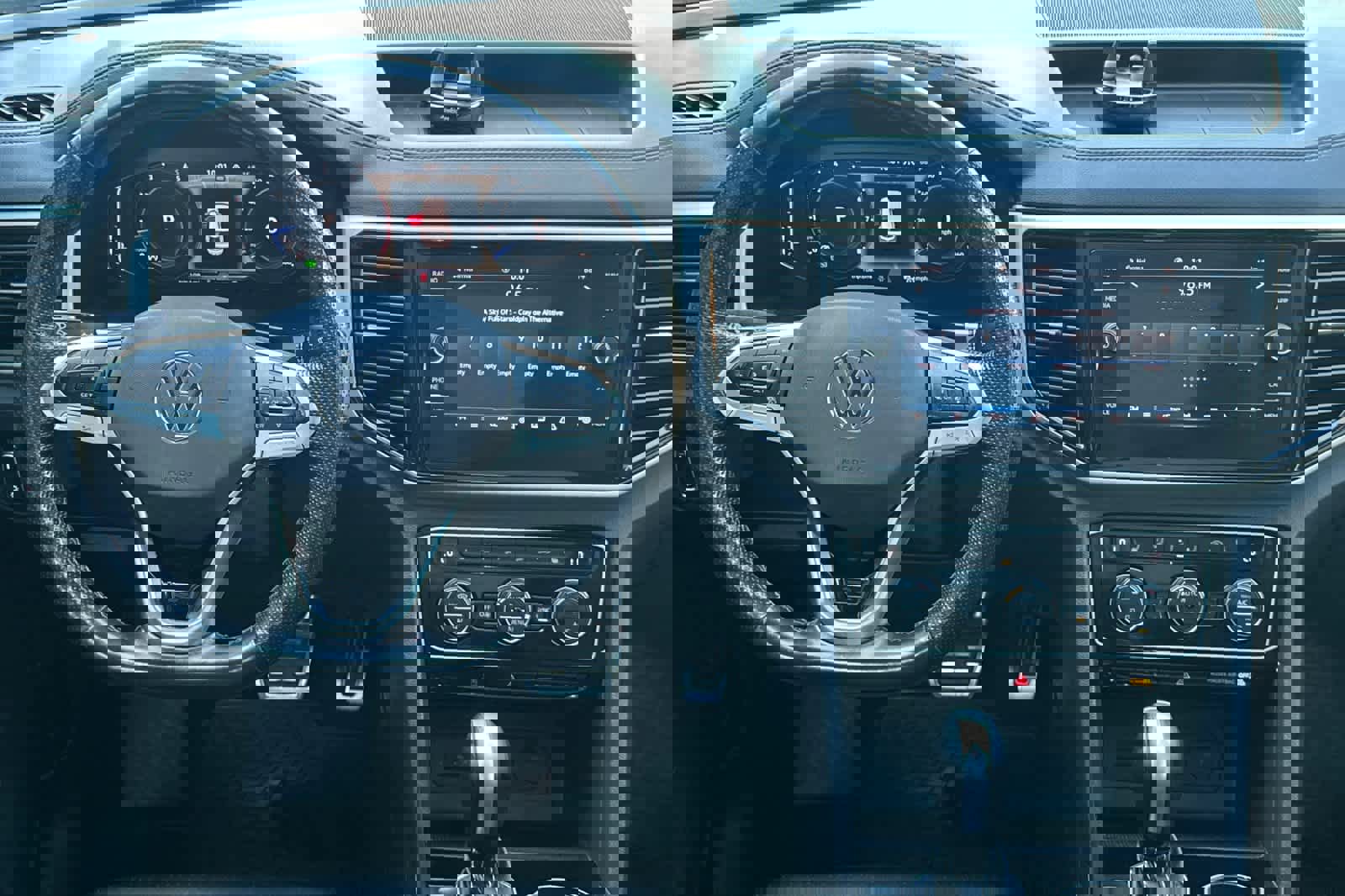 Used 2022 Volkswagen Atlas Cross Sport SEL R-Line image 14