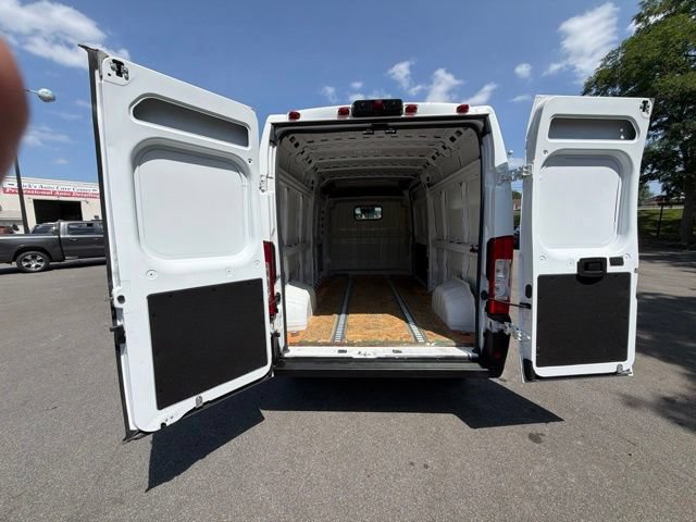 Used 2024 RAM ProMaster 2500 FWD image 25