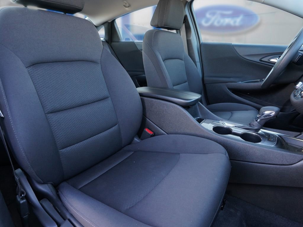 Used 2024 Chevrolet Malibu LT image 15