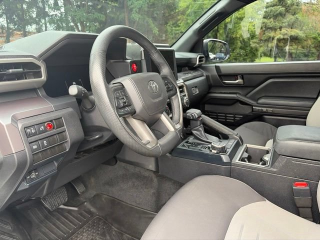 Used 2025 Toyota Tacoma TRD Off-Road AWD/4WD image 18
