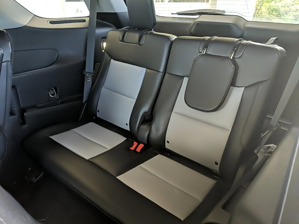 Certified 2022 Ford Explorer XLT w/ Equipment Group 202A image 13