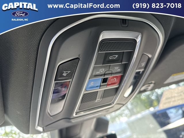 Used 2022 Jeep Wagoneer Series III w/ Convenience Group I AWD/4WD image 32