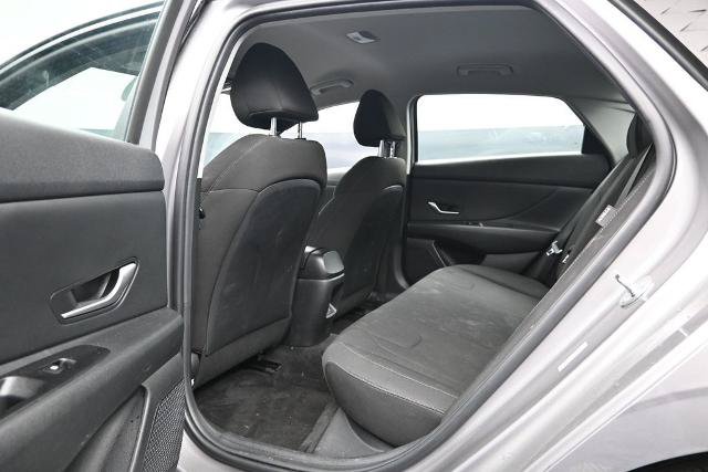 Used 2024 Hyundai Elantra SEL FWD image 15