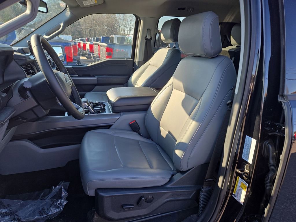 Certified 2025 Ford F150 Lightning Flash AWD/4WD image 6