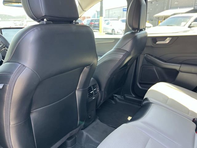 Certified 2025 Ford Escape SE FWD image 26