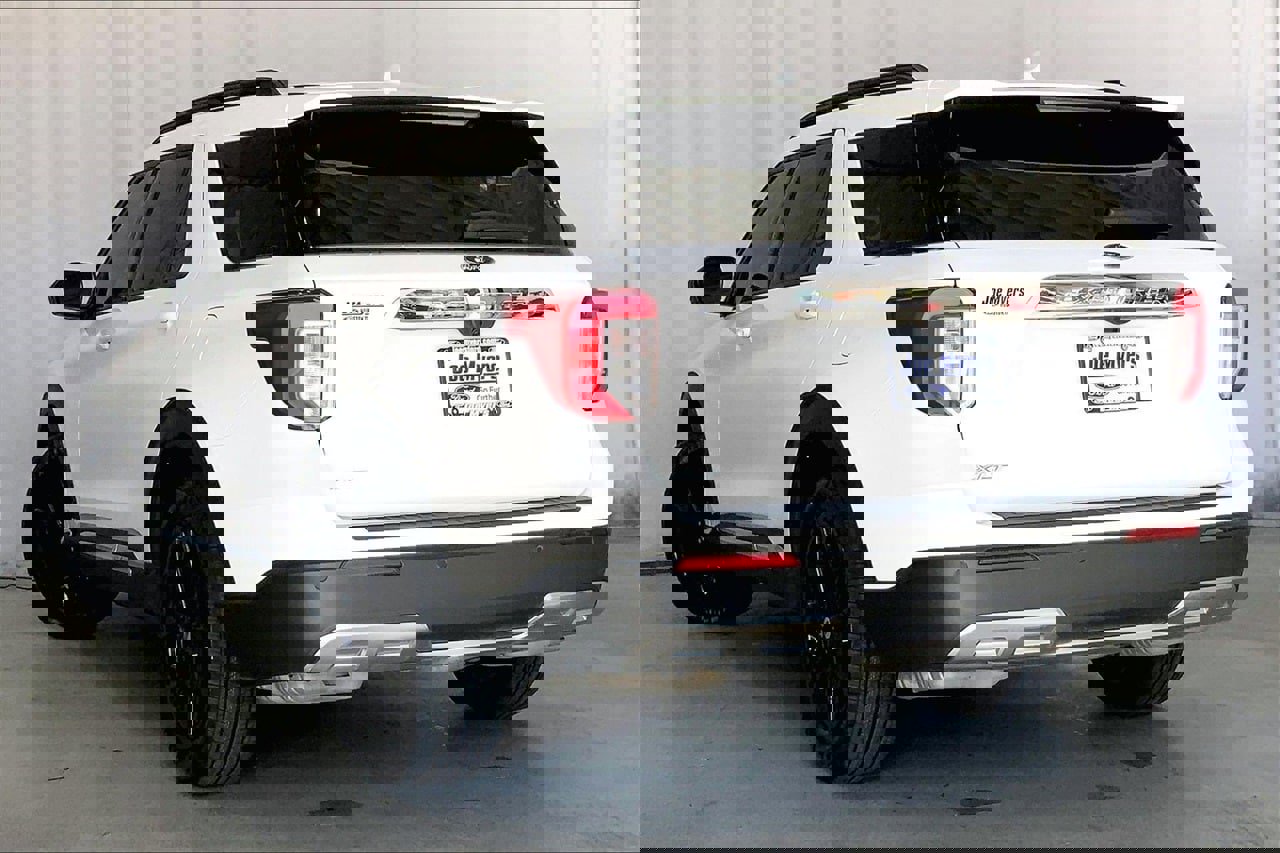 Certified 2023 Ford Explorer XLT w/ Equipment Group 202A image 10