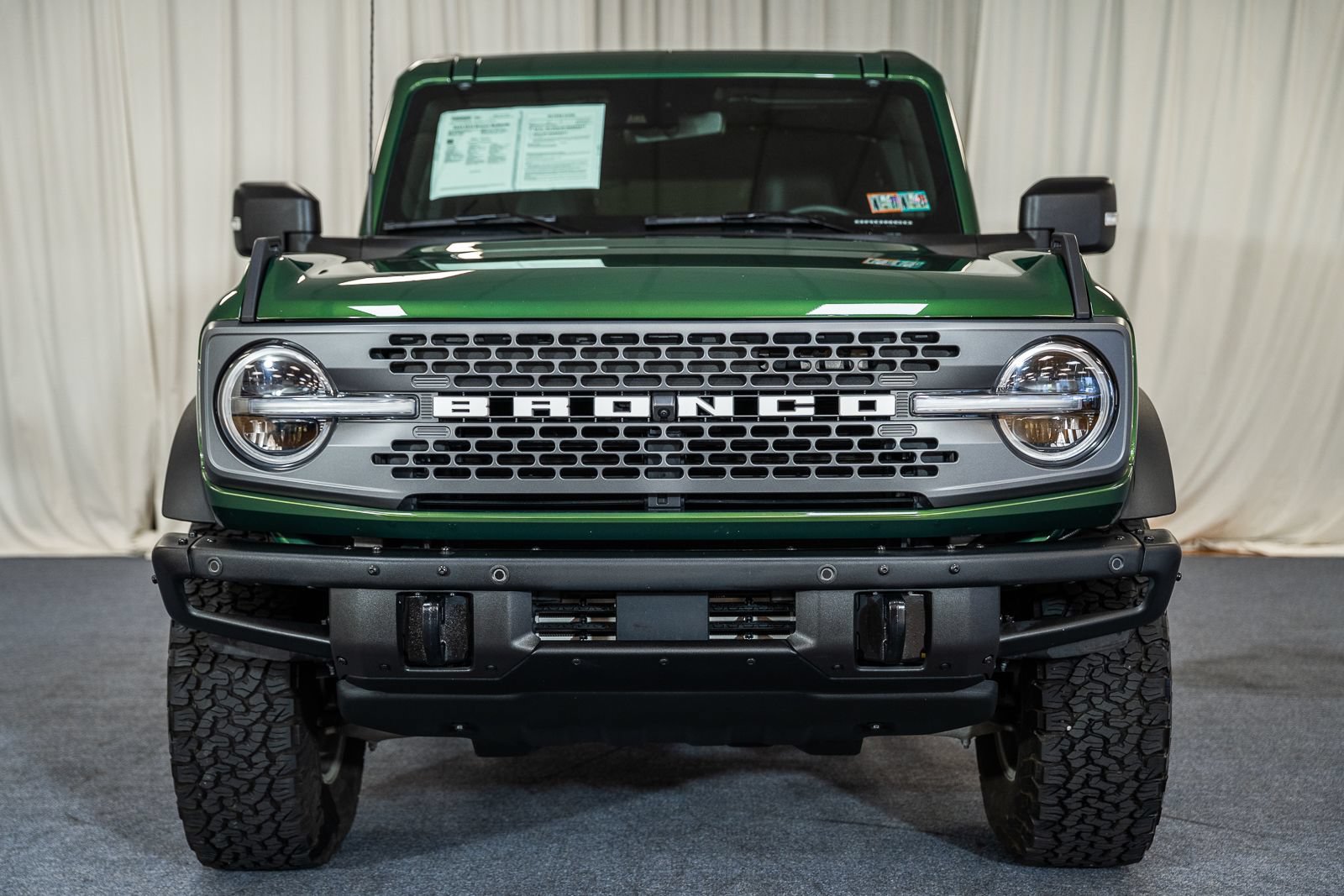 Certified 2024 Ford Bronco Badlands AWD/4WD image 2