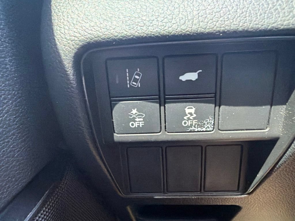 Used 2018 Honda CR-V Touring image 18