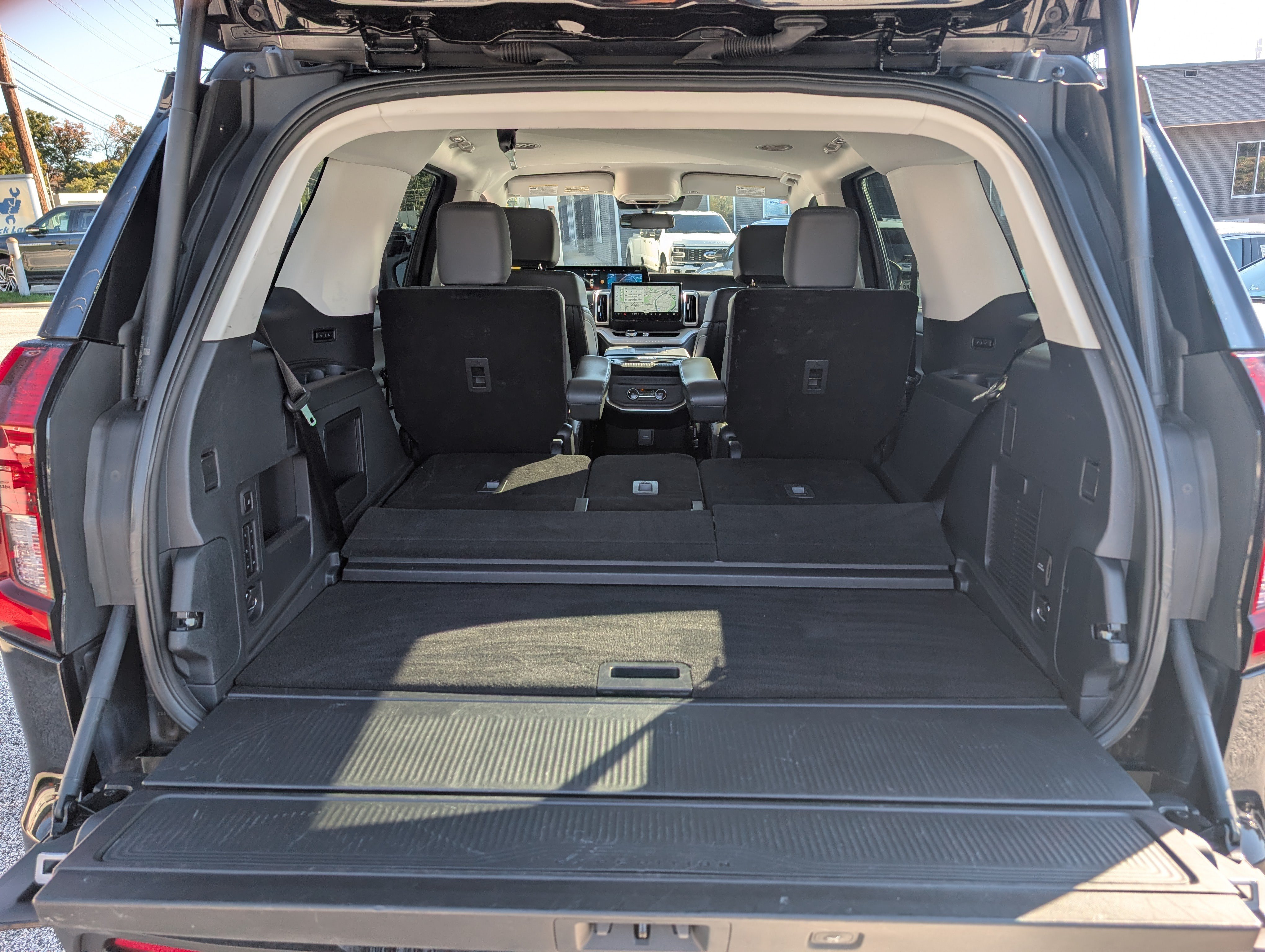 Certified 2026 Ford Expedition Active AWD/4WD image 15