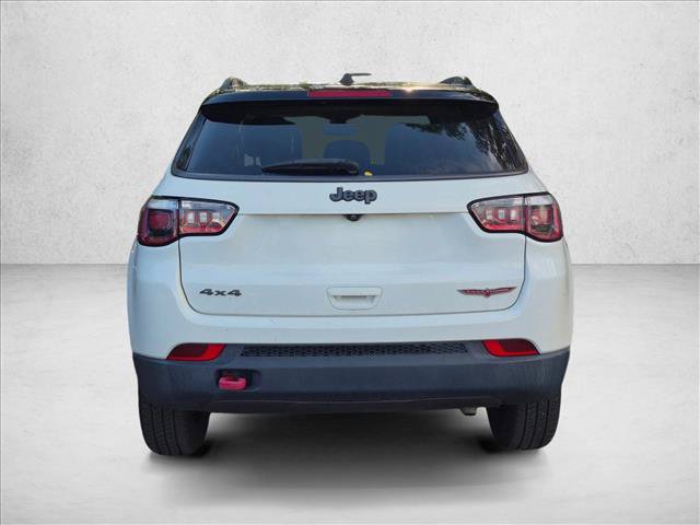 Used 2018 Jeep Compass Trailhawk AWD/4WD video 4
