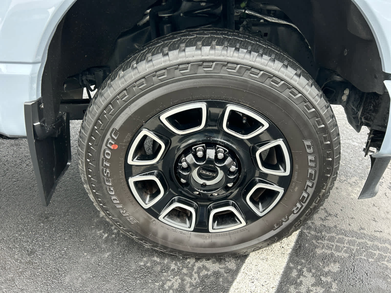 Certified 2025 Ford F350 Platinum image 16