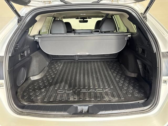 Used 2024 Subaru Outback Onyx Edition AWD/4WD image 18