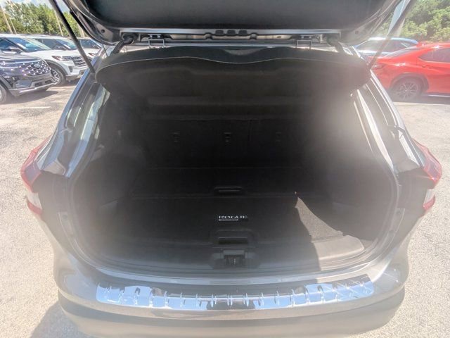 Used 2022 Nissan Rogue Sport SL w/ Premium Package AWD/4WD image 14