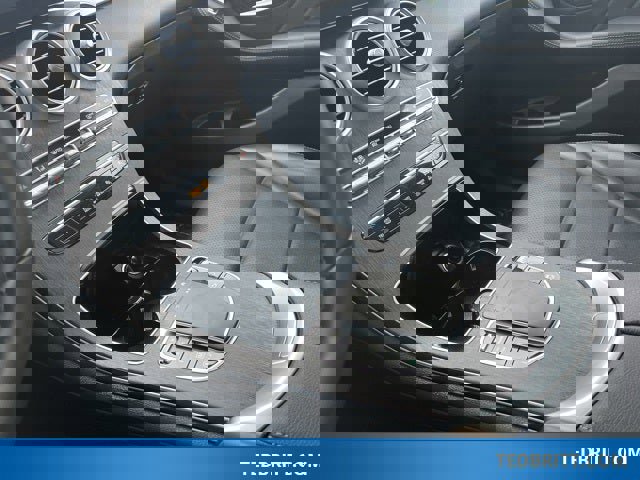 Used 2021 Mercedes-Benz GLC 300 4MATIC image 37