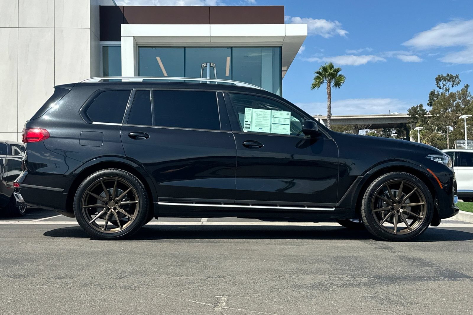 Used 2020 BMW X7 xDrive40i w/ Cold Weather Package AWD/4WD image 2