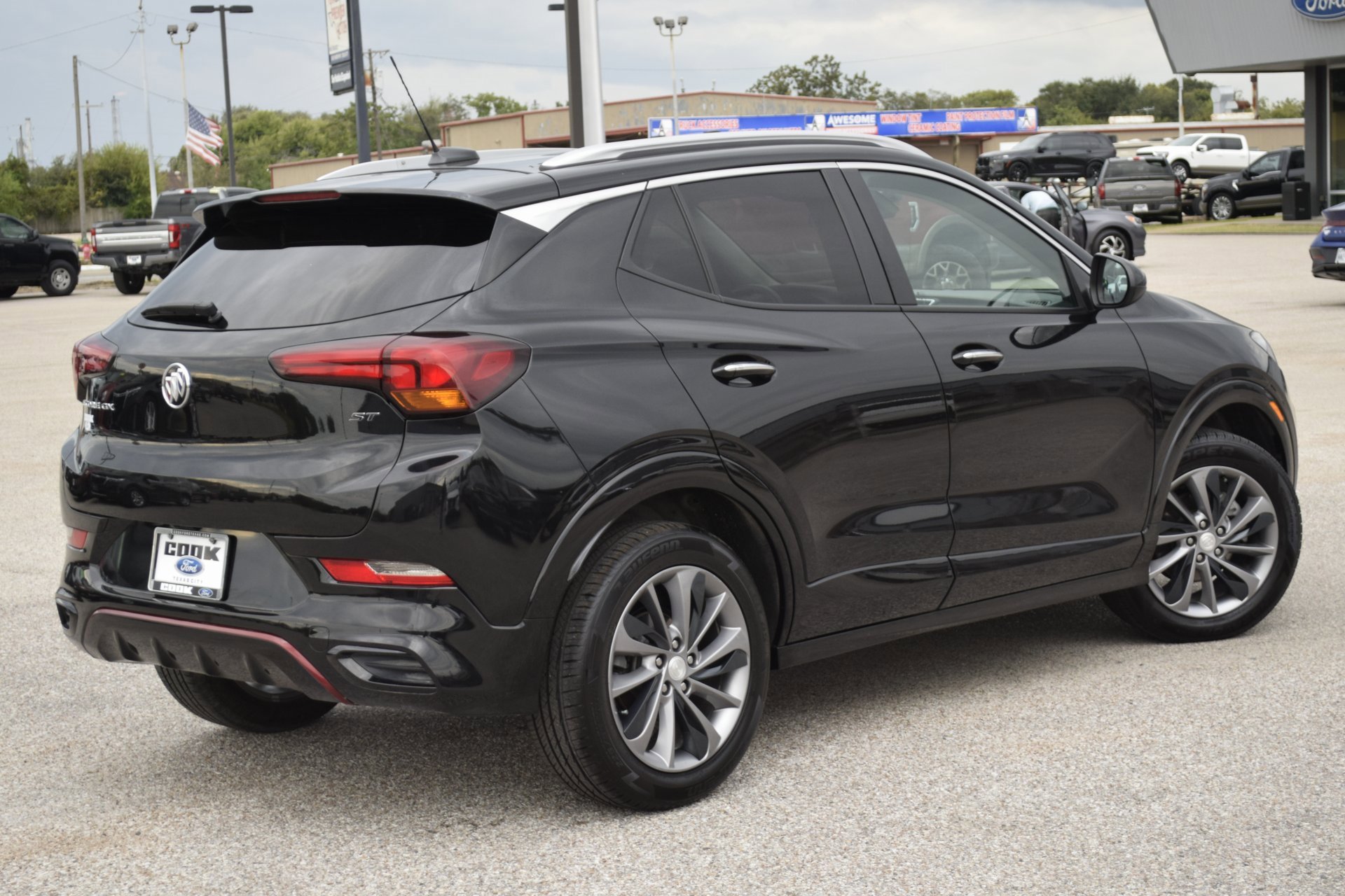 Used 2023 Buick Encore GX Select w/ Sport Touring Package image 10