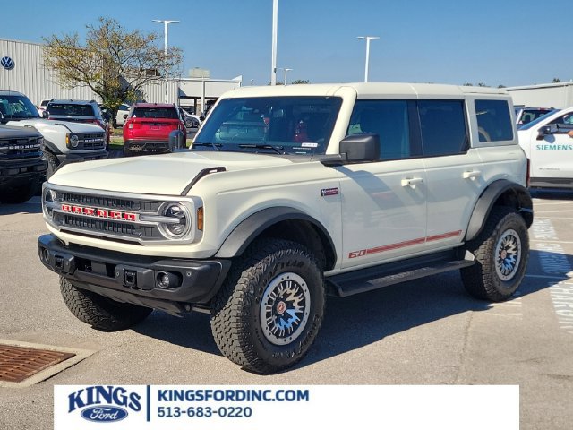 Certified 2026 Ford Bronco Outer Banks w/ Sasquatch Package AWD/4WD image 1