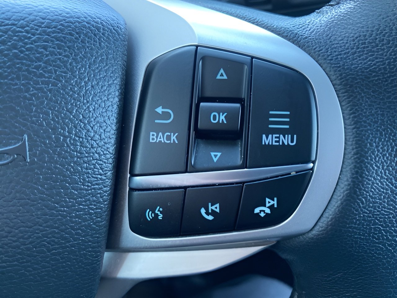 Certified 2023 Ford Explorer XLT w/ Equipment Group 202A image 18