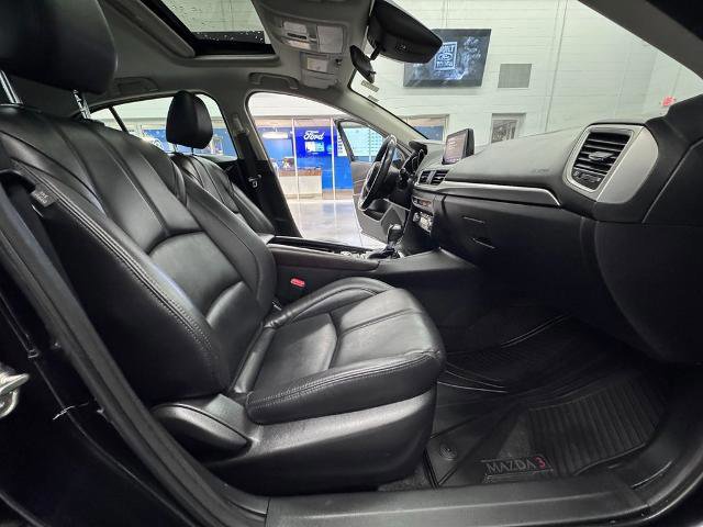 Used 2018 MAZDA MAZDA3 Touring image 30