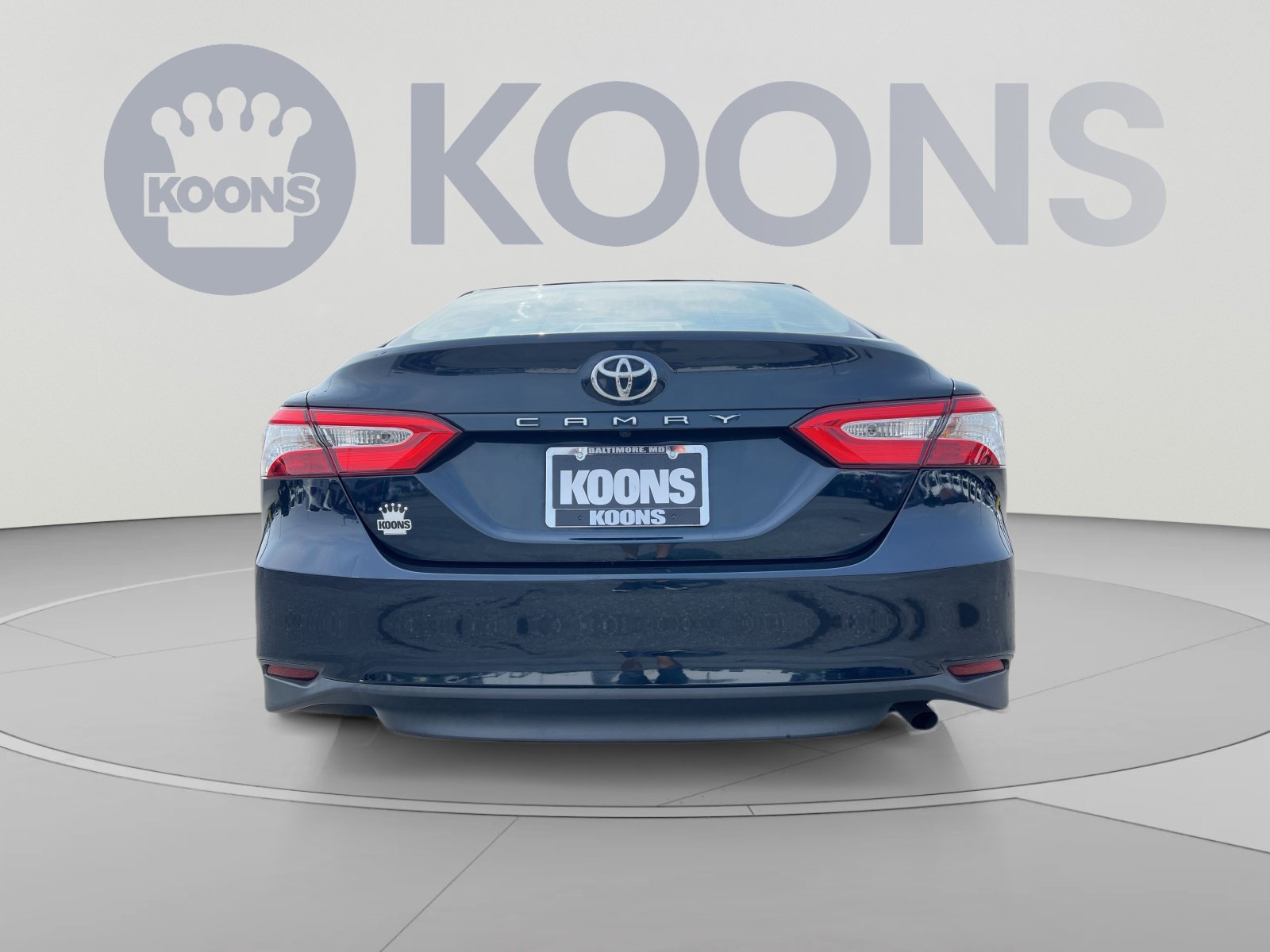 Used 2018 Toyota Camry FWD image 5
