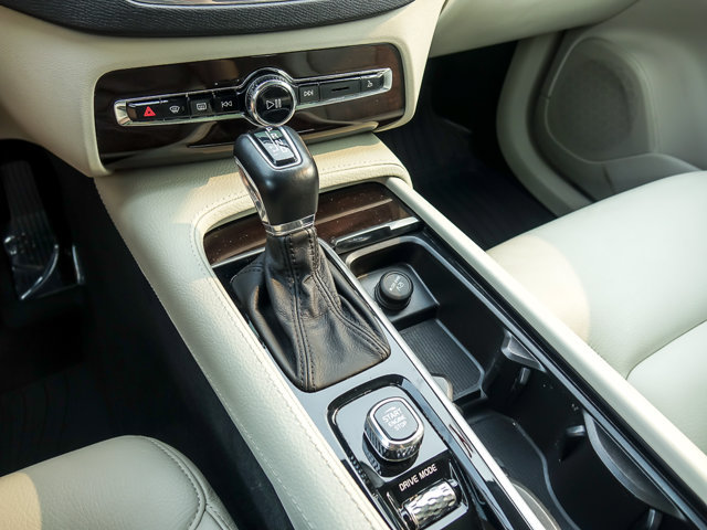 Used 2019 Volvo XC90 T6 Momentum w/ Advanced Package AWD/4WD image 19