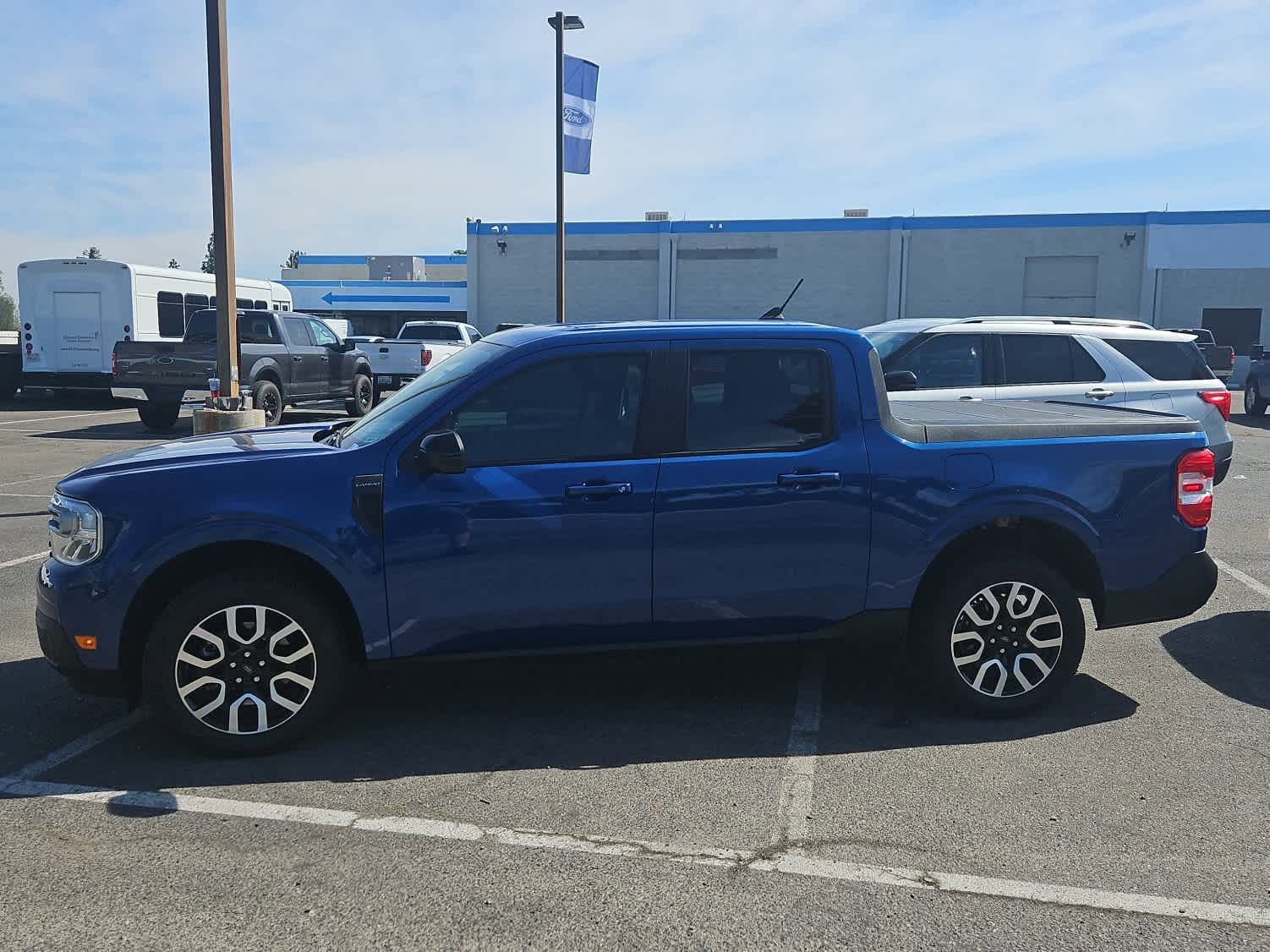 Certified 2024 Ford Maverick Lariat image 5