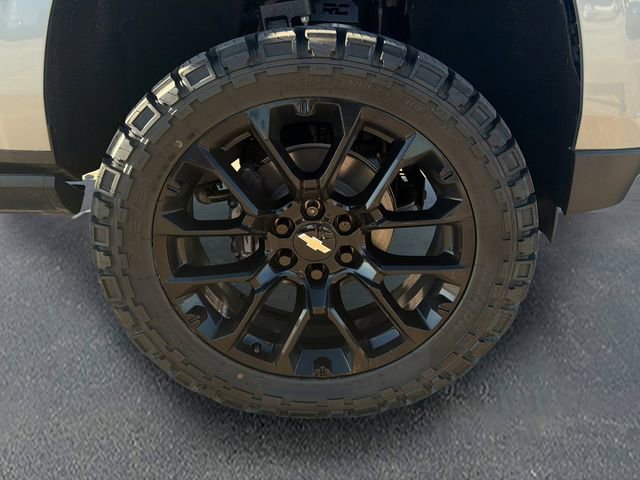 Used 2023 Chevrolet Tahoe High Country image 9
