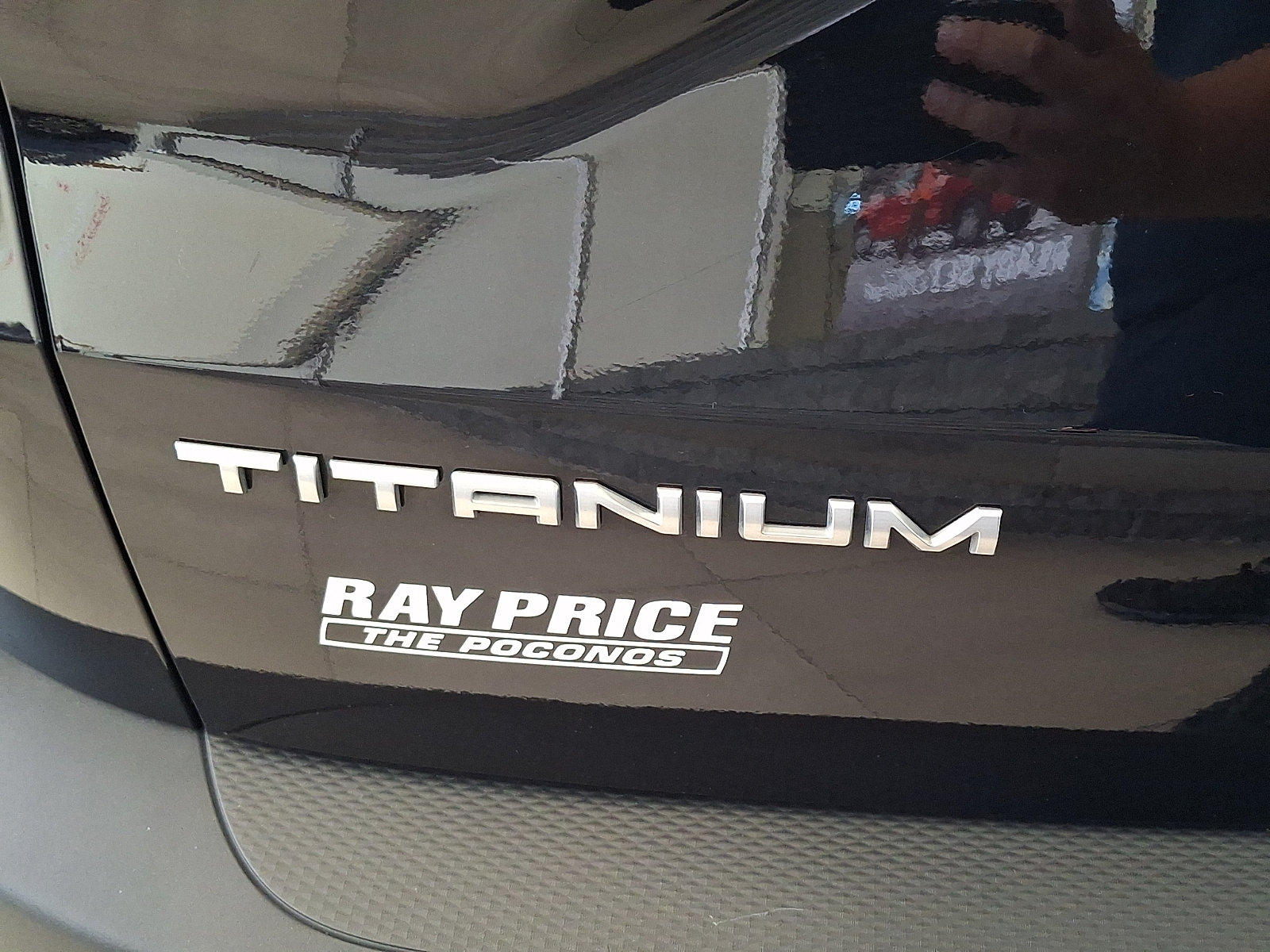 Certified 2022 Ford Escape Titanium w/ Titanium Elite Package AWD/4WD image 33