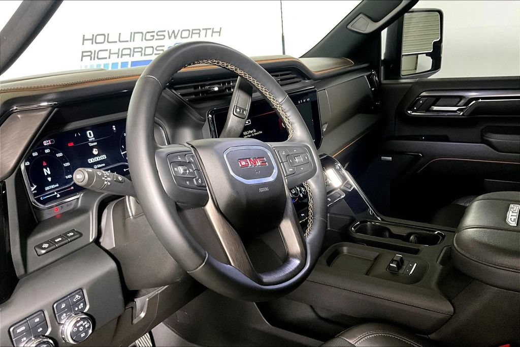 Used 2024 GMC Sierra 2500 AT4 w/ AT4 Premium Plus Package AWD/4WD image 10
