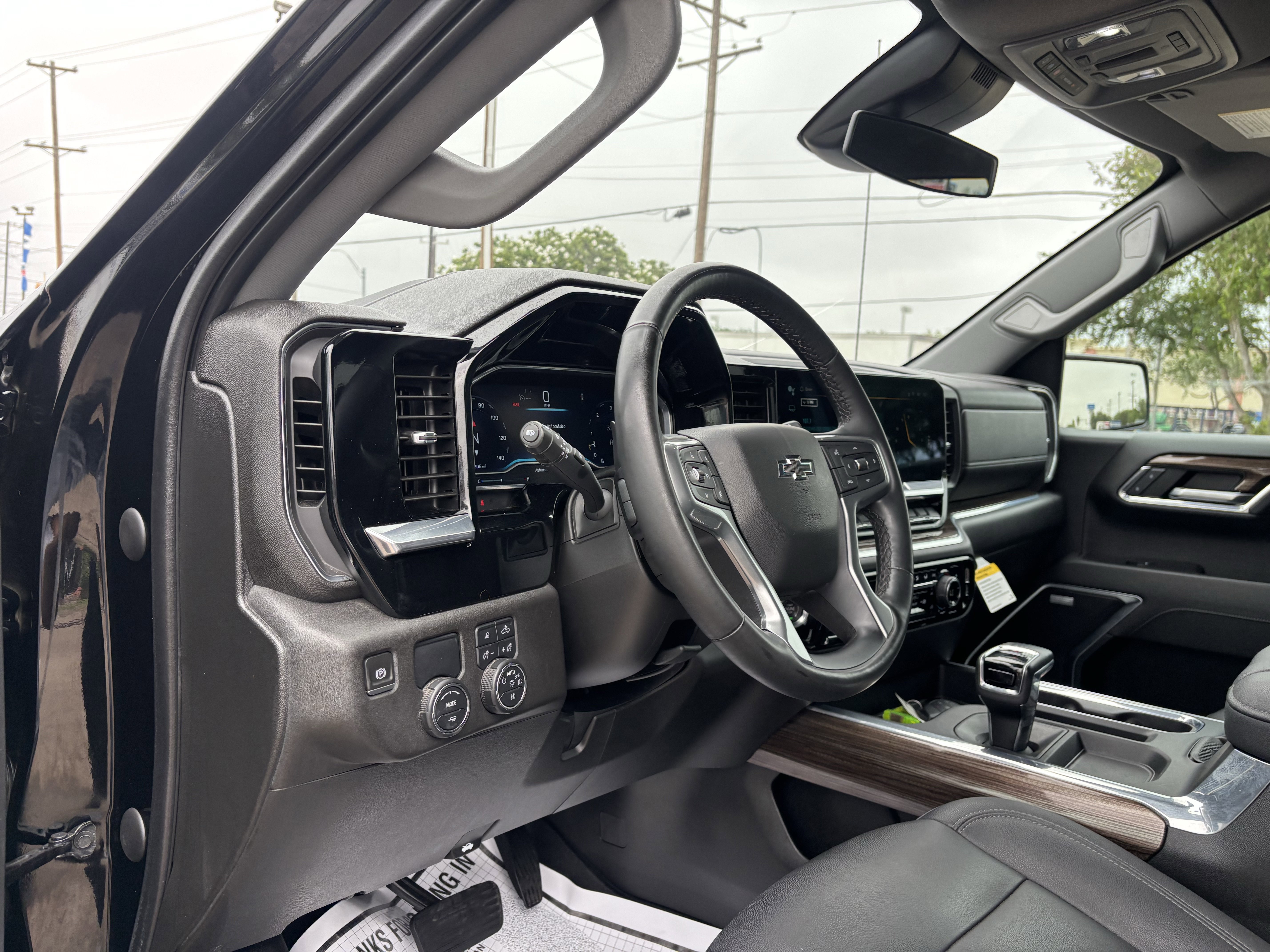 Used 2023 Chevrolet Silverado 1500 RST RWD image 11