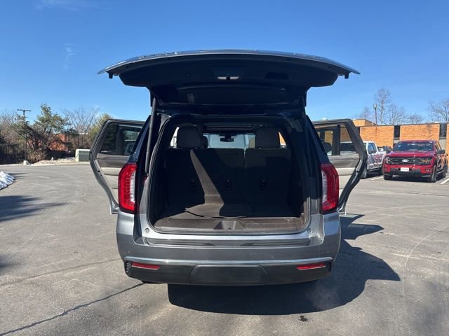 Used 2021 GMC Yukon SLT w/ SLT Premium Package image 29
