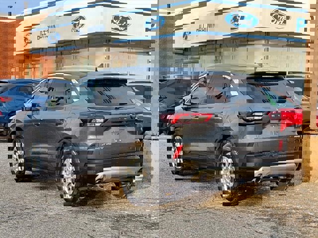 Certified 2023 Ford Escape Active w/ Tech Pack #2 image 3