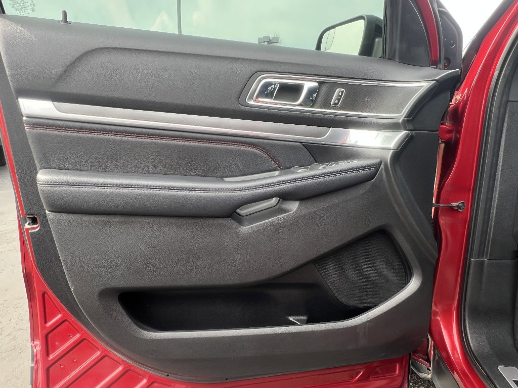 Certified 2018 Ford Explorer Sport AWD/4WD image 14