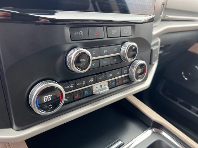 Certified 2024 Ford Expedition Max XLT image 18
