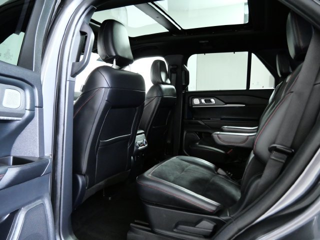 Certified 2025 Ford Explorer ST AWD/4WD image 14