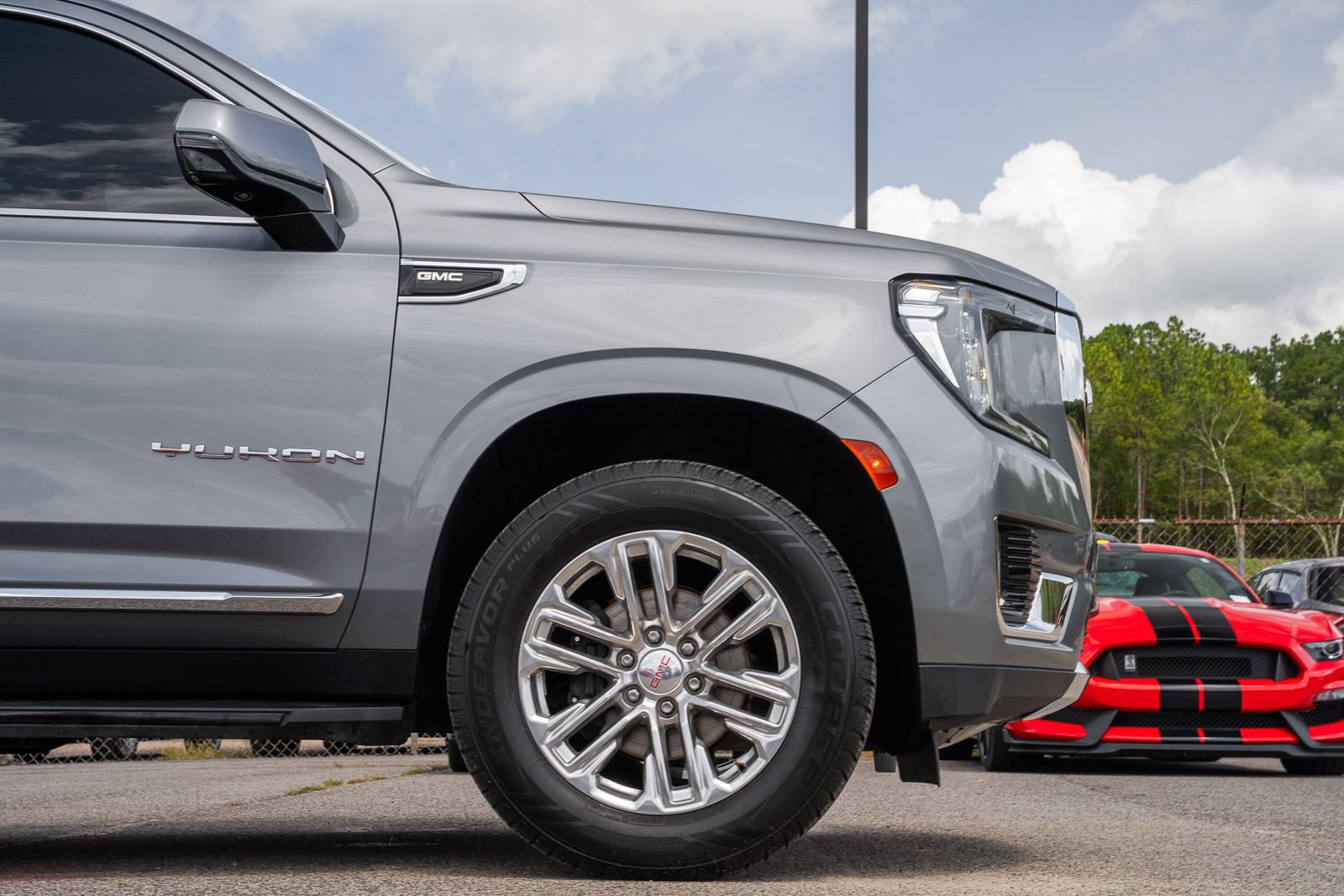 Used 2022 GMC Yukon SLT w/ SLT Premium Package RWD image 15