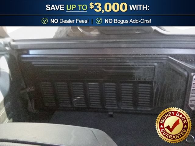 Used 2018 Jeep Wrangler Unlimited Sahara AWD/4WD image 21