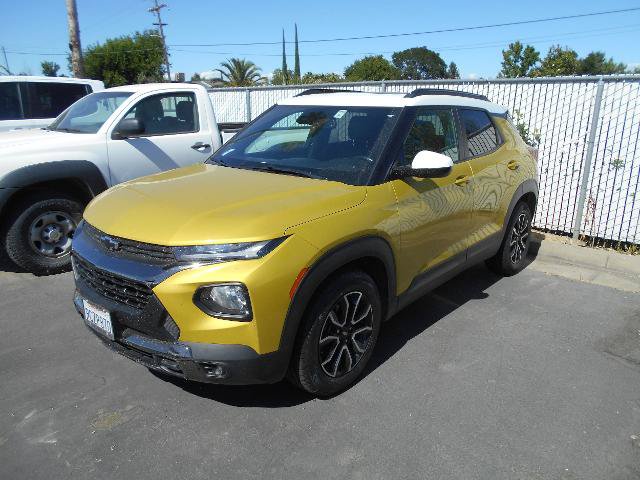 Used 2023 Chevrolet TrailBlazer ACTIV w/ Sun and Liftgate Package FWD image 3